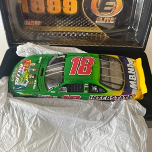 Bobby Labonte #18 NASCAR Racers 1999 Pontiac Elite 1:24 Diecast Car - Picture 2 of 14